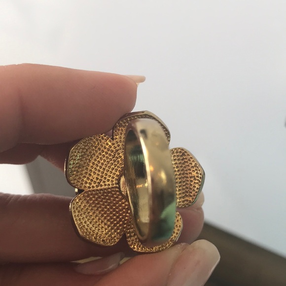 Ring - Picture 6 of 8